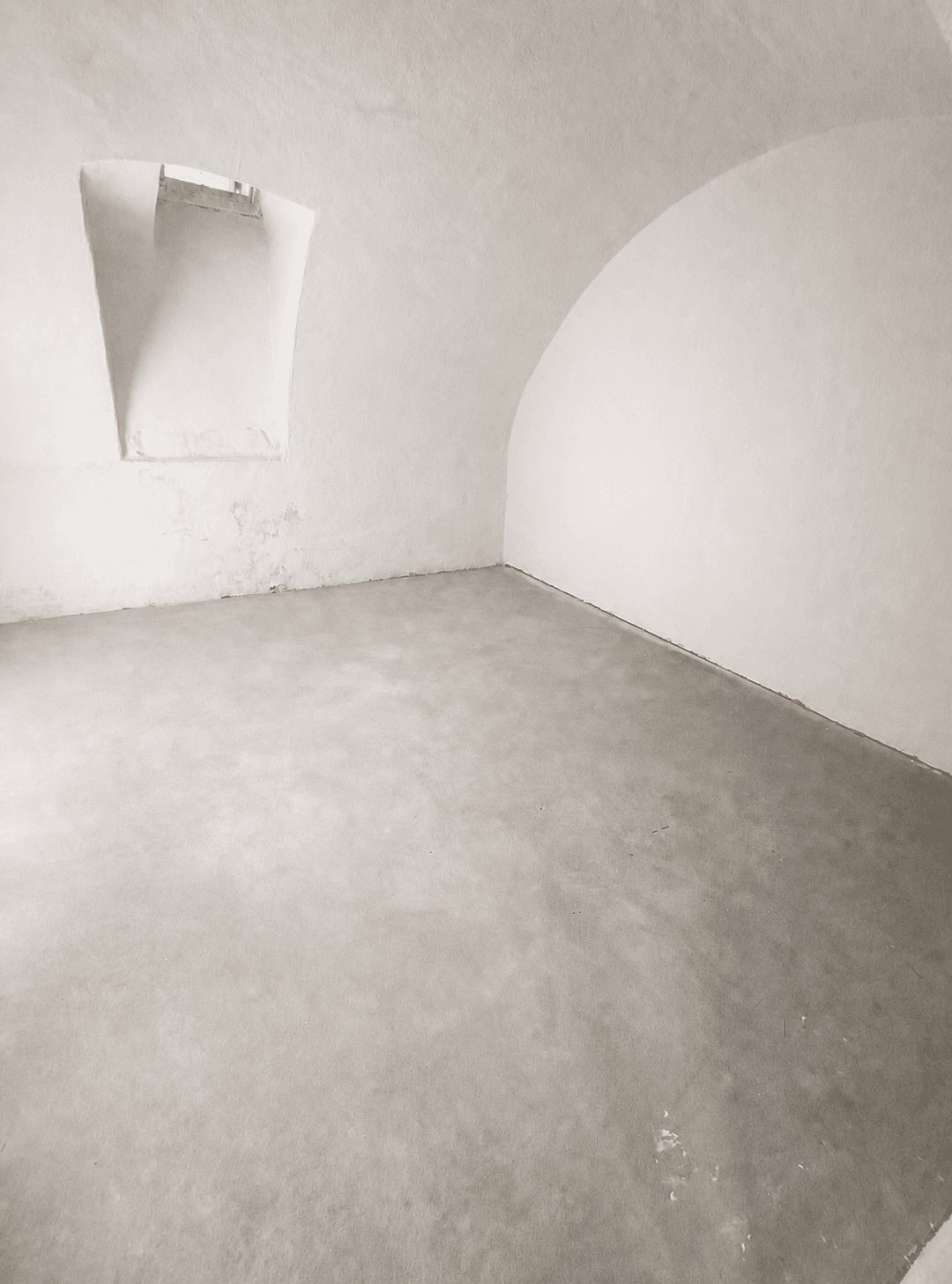 Ausgebauter Keller mit sauber ausgeführten Holzarbeiten